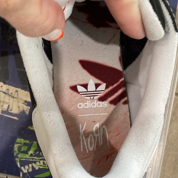 Korn Adidas superstar size men’s 11 NWT and box - Picture 3 of 5